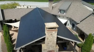 Solar Panels vs. Tesla Solar Roof_Roofsolarly.com